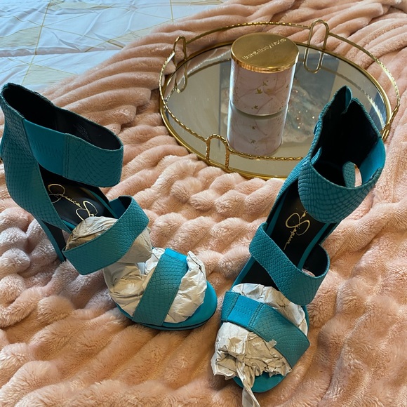 Lovely blue high heel, sexy Jessica Simpson excellent condition - Picture 3 of 5